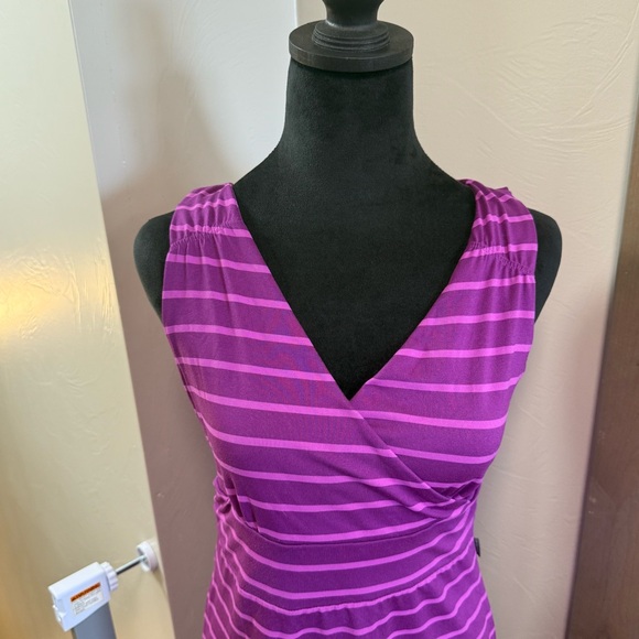 Eddie Bauer V-Neck Stretch Fit and Flare Purple Stripe Dress Travex Athleisure S - Picture 2 of 8